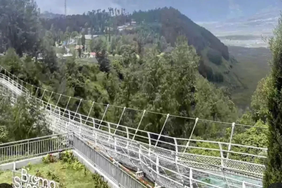 Jembatan Kaca Bromo Dibuka Juni 2026, Ini Jadwalnya