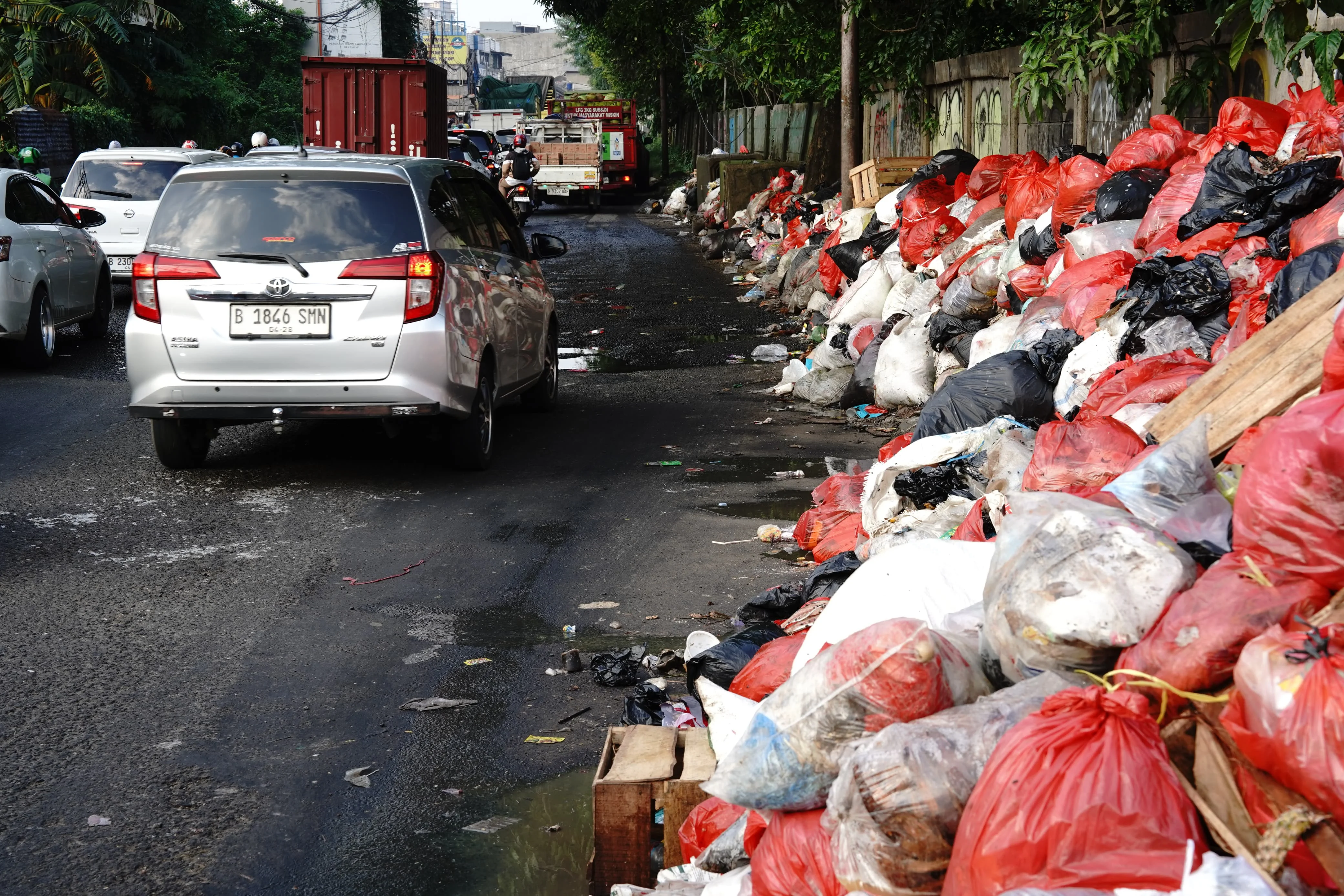 Respons Instruksi Prabowo, Menteri LH Turun Tangan Atasi Sampah di Tangerang Selatan