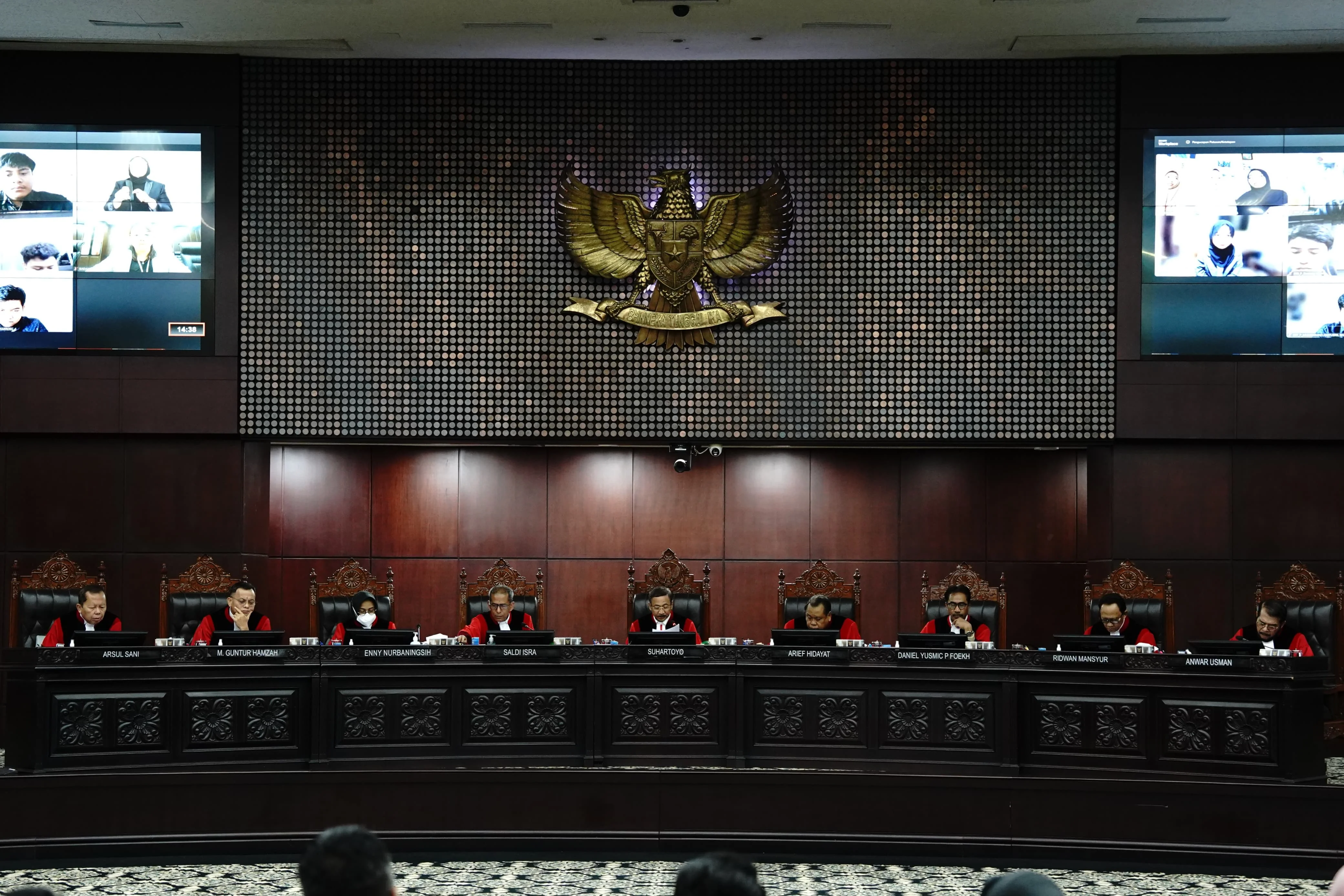 MK Nyatakan Gugatan Nikah Beda Agama Tidak Dapat Diterima