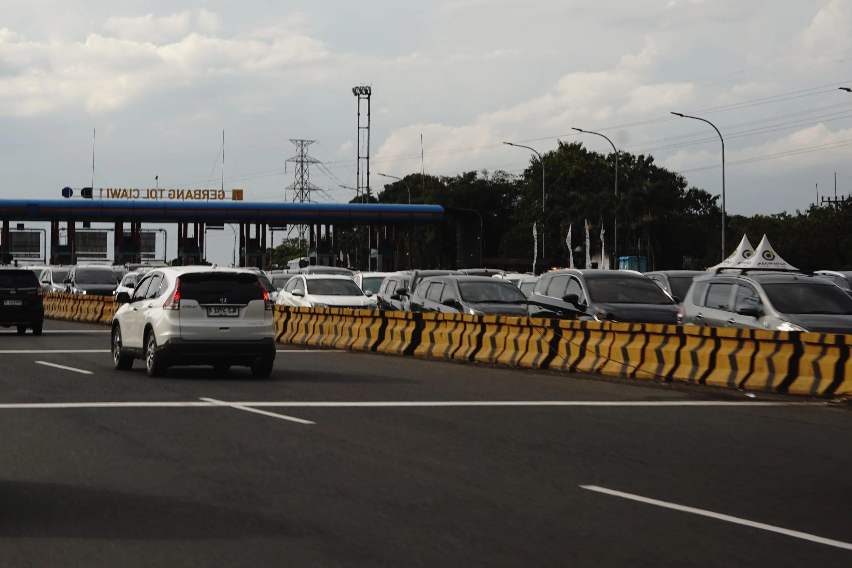 Hindari Puncak Arus Balik, Kapolri Imbau Pemudik Manfaatkan WFA hingga 27 Maret