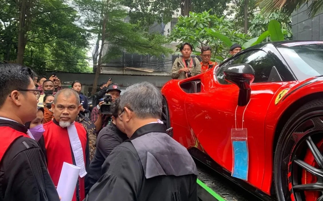 Hakim Tipikor Cek Langsung Ferrari sampai Harley Davidson Bukti Suap Minyak Sawit Mentah