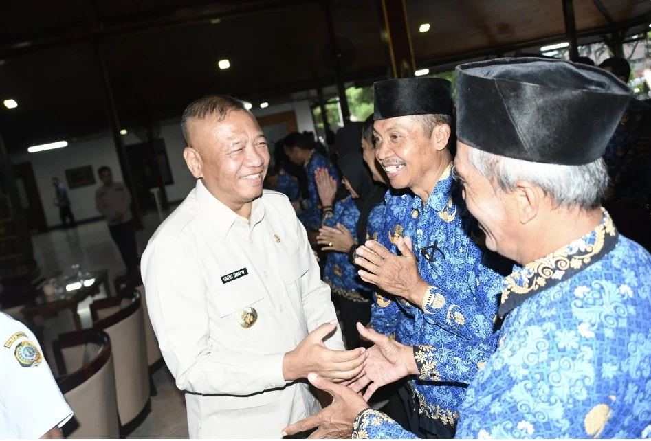 KPK Lakukan OTT di Jawa Timur, Tangkap Bupati Tulungagung Gatut Sunu