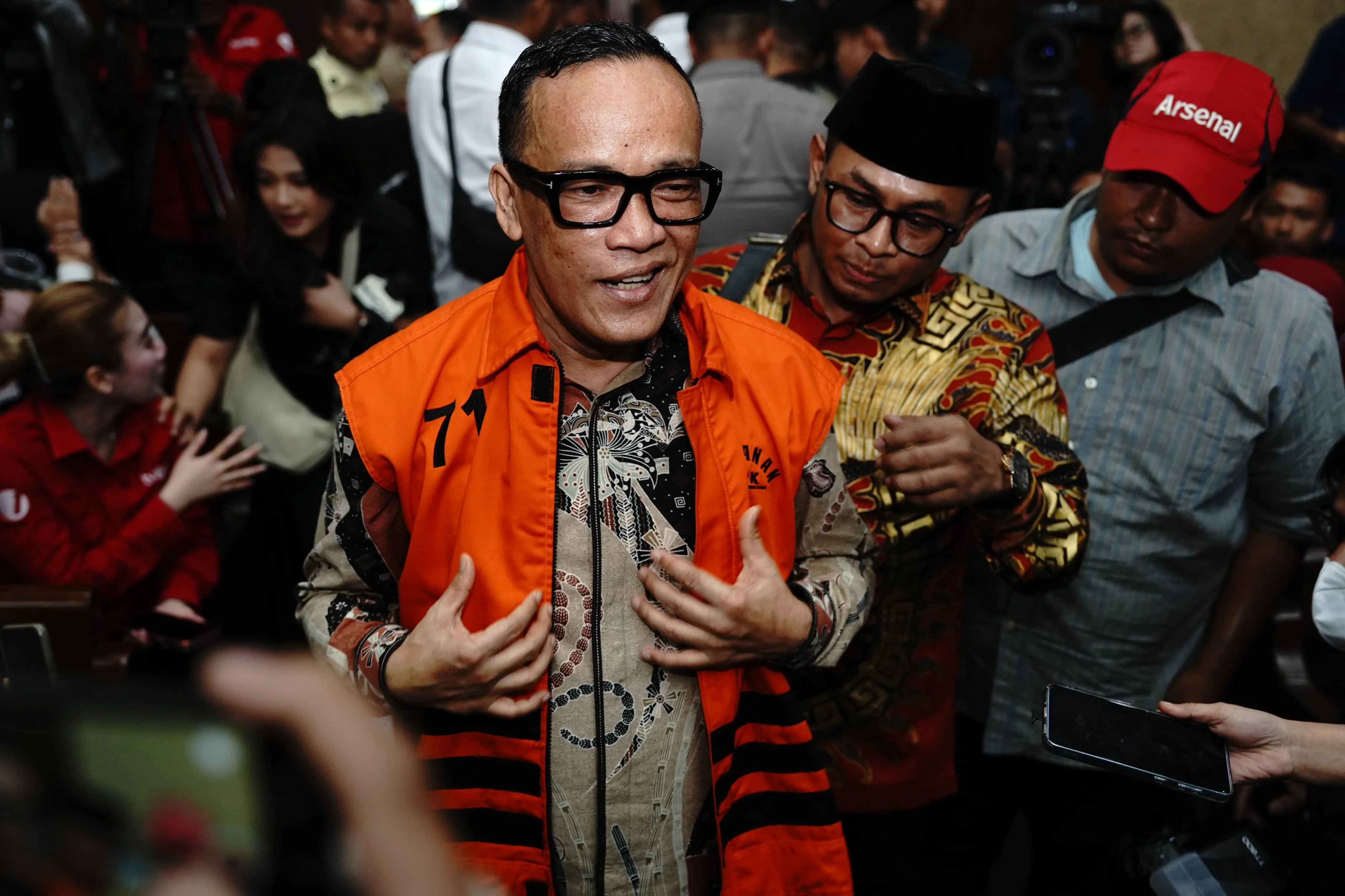 Protes Tuntutan Jaksa, Noel: Lebih Baik Korupsi Sebanyak-banyaknya!