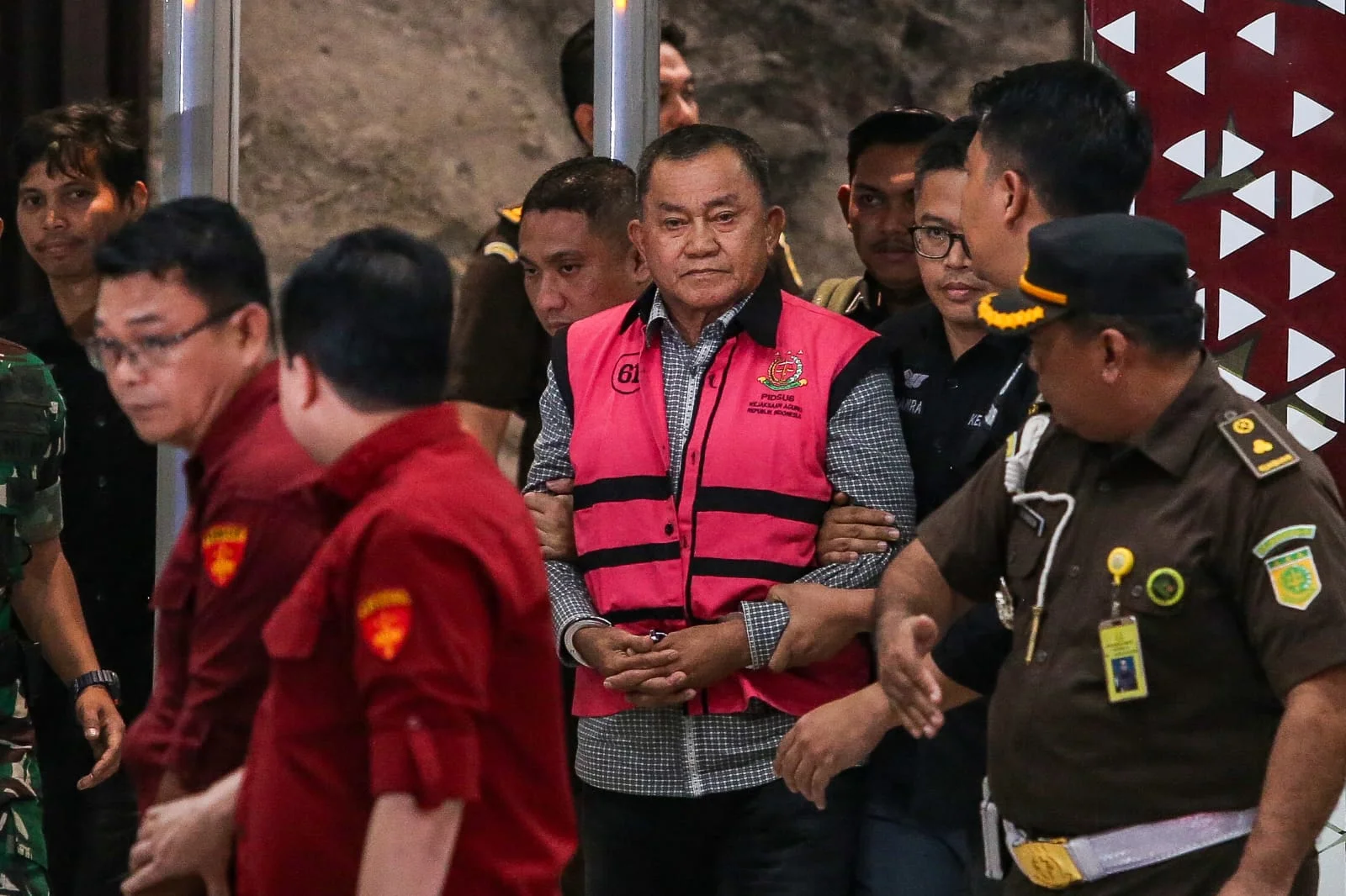 Profil Lodewyk Pusung, Eks Waka BGN yang Ikut Korupsi MBG dengan Kekayaan Rp60 Miliar