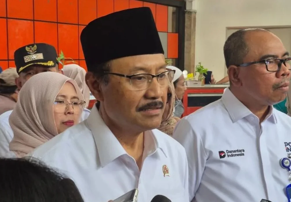 Repot Penyaluran Donasi Wajib Izin Pemerintah, Mensos Klarifikasi