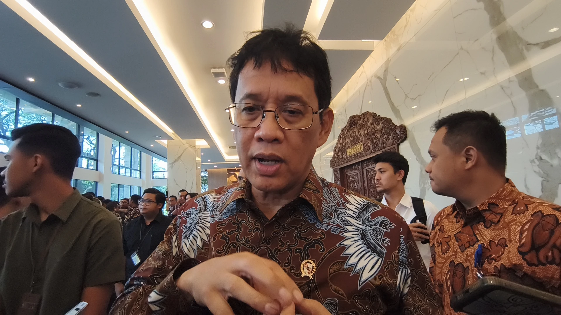 Insentif Kendaraan Listrik Mundur Sebulan, Purbaya: Masih Tunggu Perhitungan