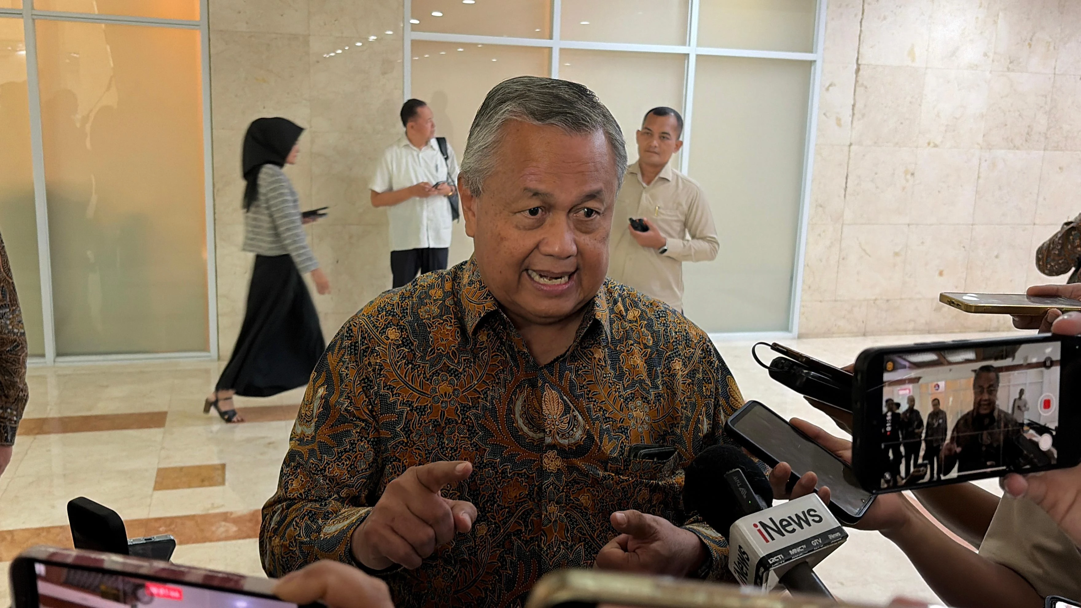 BI-Rate Naik ke 5,50%, Perry Warjiyo: Pelemahan Rupiah Melebihi Proyeksi