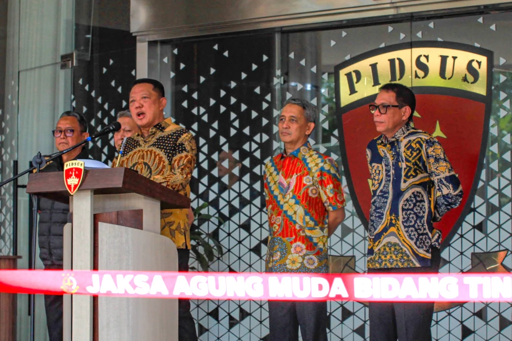 Polri Limpahkan 3 Perkara Febrie Adriansyah ke Kejaksaan Agung