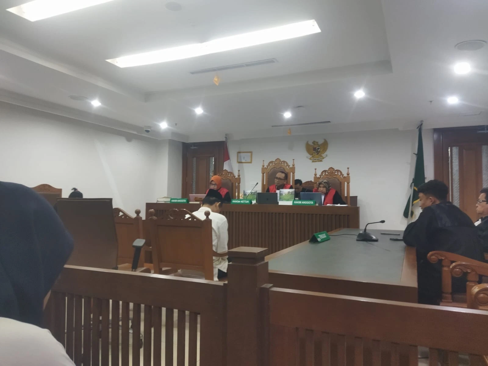 Dua Terdakwa Kasus Demo Rusuh Agustus 2025 Divonis Bebas Bersyarat