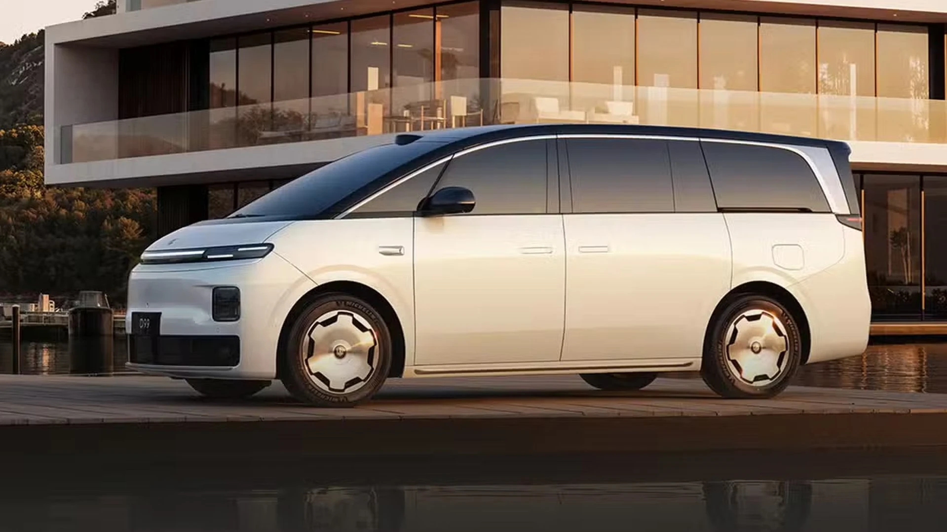 Leapmotor D99: MPV 7 Penumpang dengan Platform 1000V