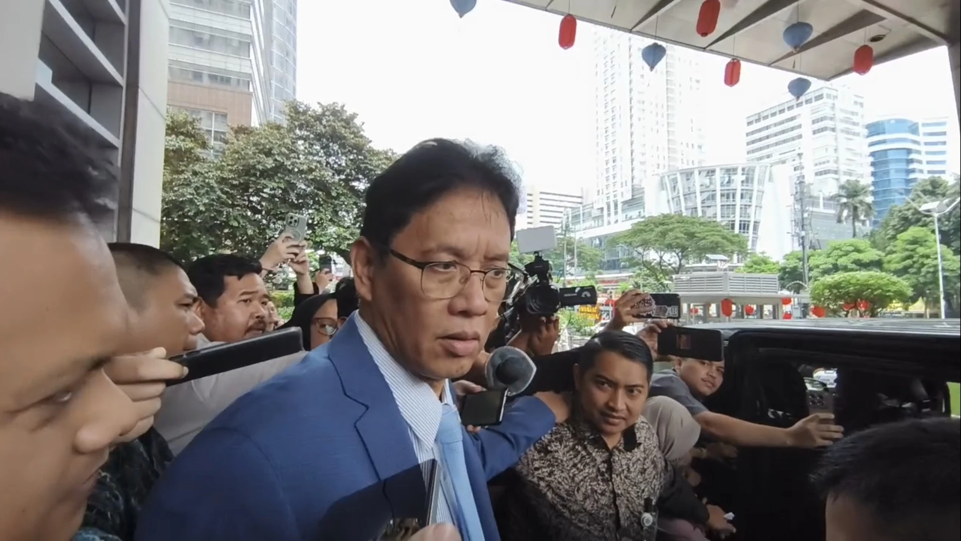 Purbaya Bantah Isu Suahasil Daftar jadi Wakil Ketua OJK: “Ya Nggak Lah”