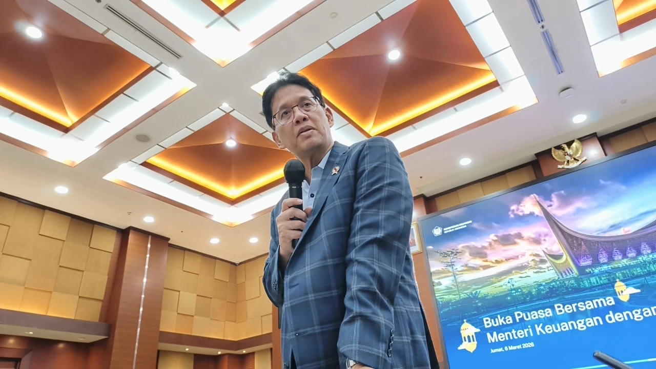 THR Pekerja Swasta Kena Pajak, Purbaya: Protes ke Bosnya