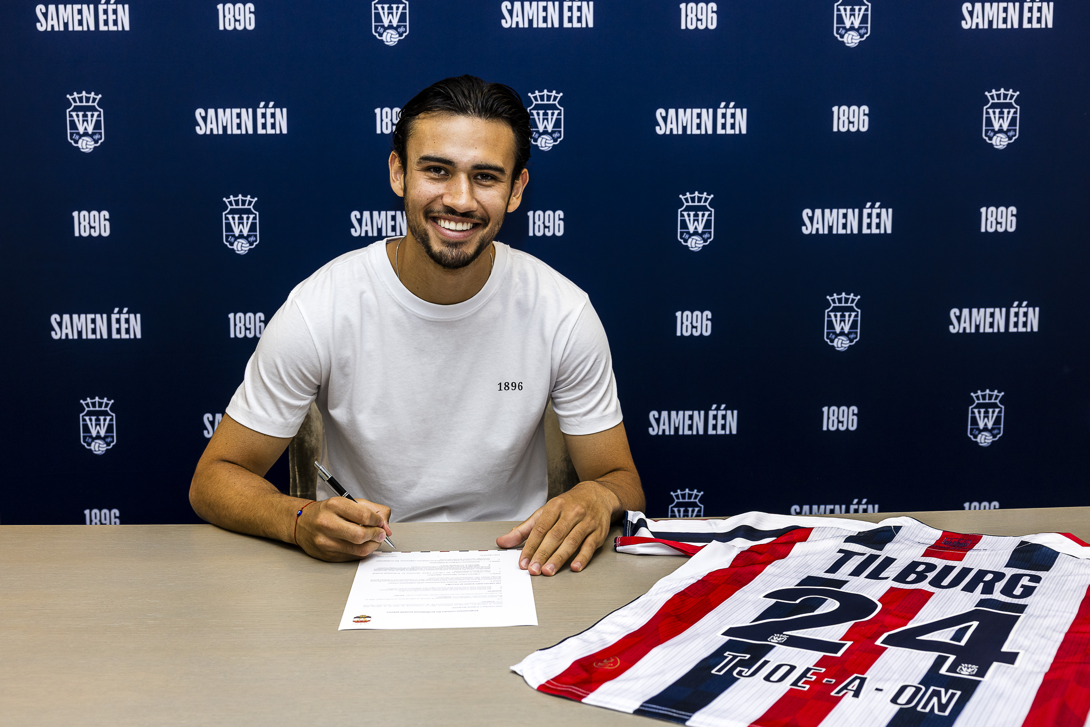 Willem II Rekrut Nathan Tjoe-A-On Tanpa Biaya Transfer