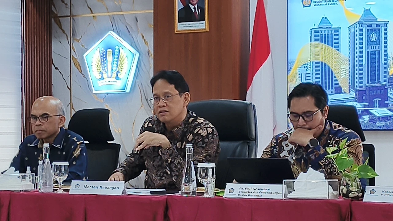 Purbaya: Belum Akan Tambah Beban Pajak, Pajak Tol Masih Ditunda