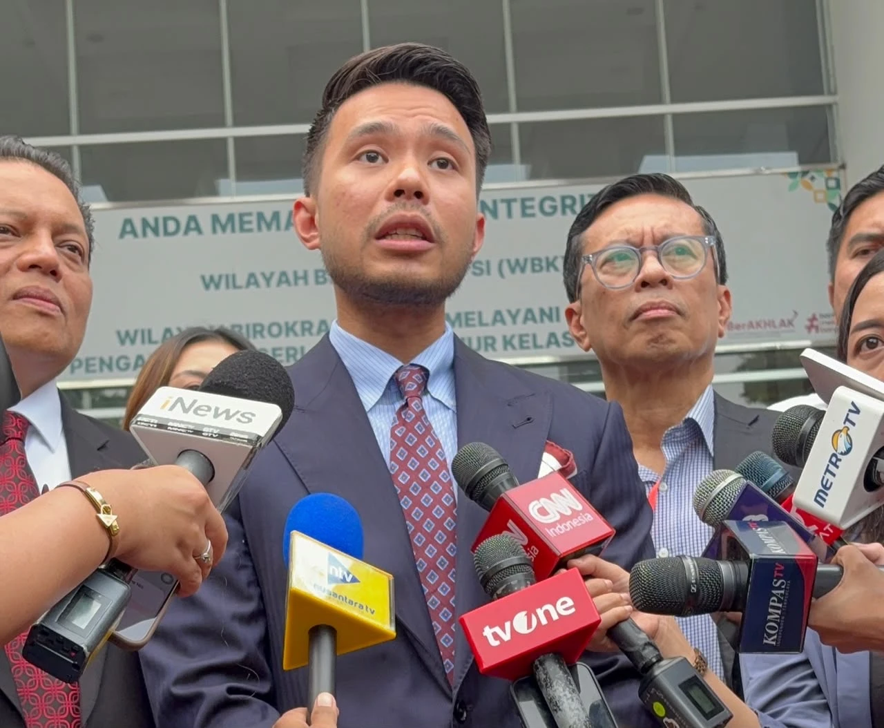 Jokowi Siap Hadir dan Bawa Semua Ijazah Asli ke Persidangan