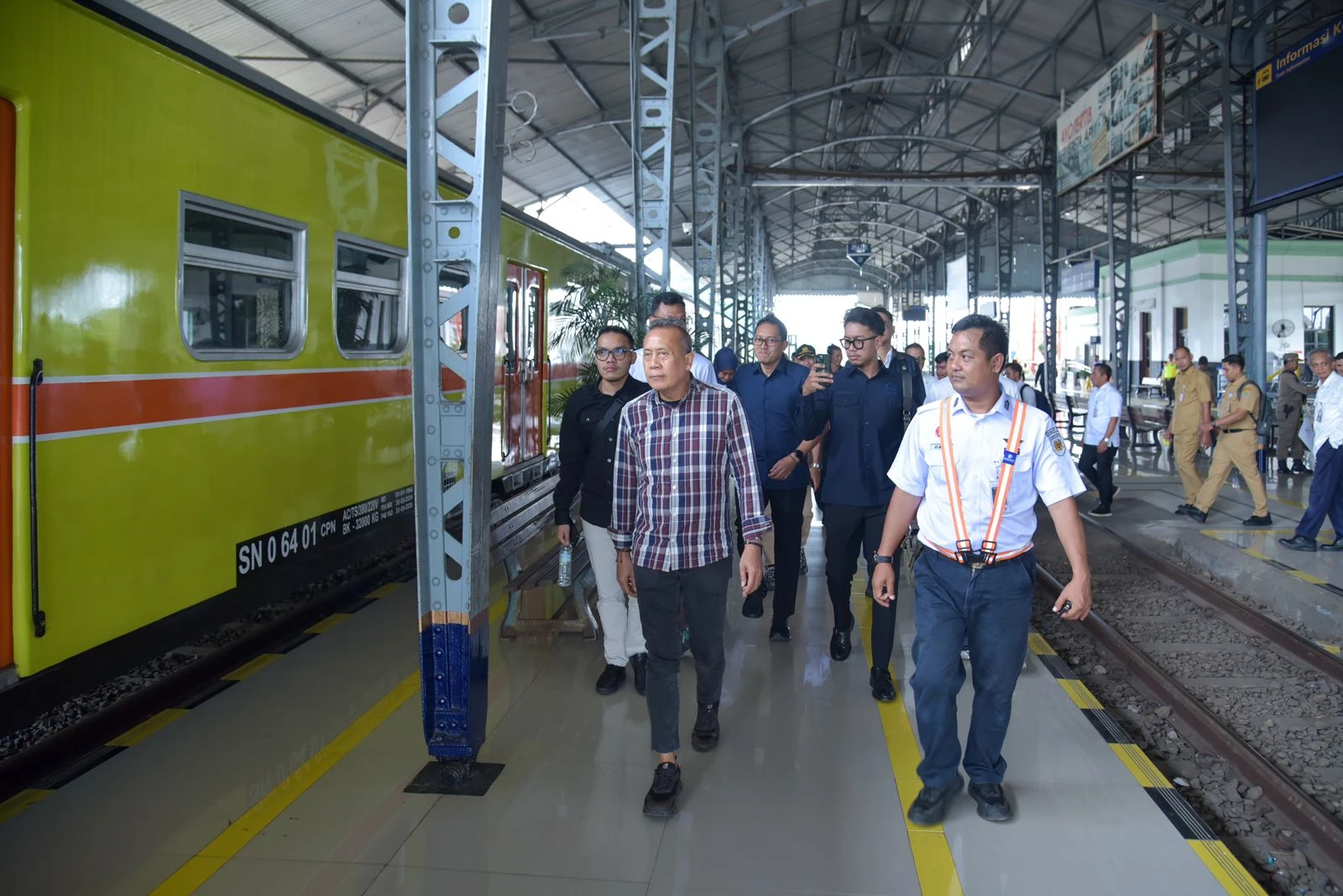Proyek KRL Jalur Cikarang–Cikampek Rampung di 2027, DPR: Tak Bebani APBN