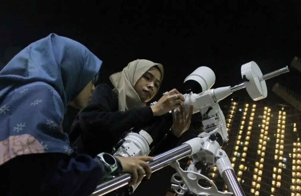 Gubernur Jakarta Bantah Ada Calo Tiket Planetarium, Minta Seluruhnya Dijual Online