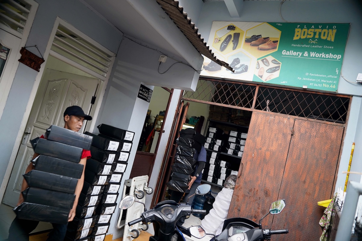Data OJK: Kredit UMKM Tertinggal, Regulasi Baru Jadi Solusi