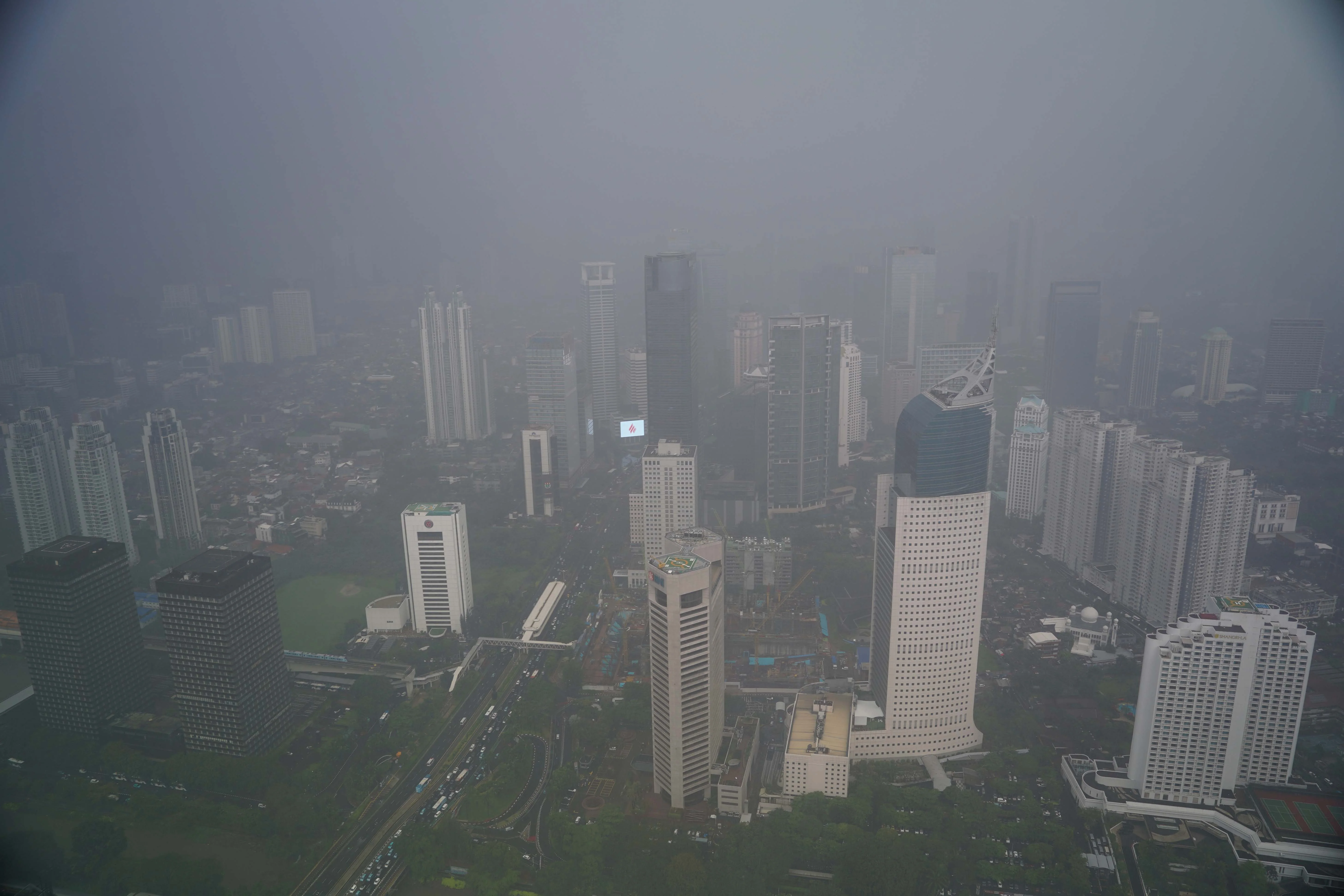 Cuaca Ekstrem Mengintai, BMKG Rilis Daftar Wilayah Status Siaga