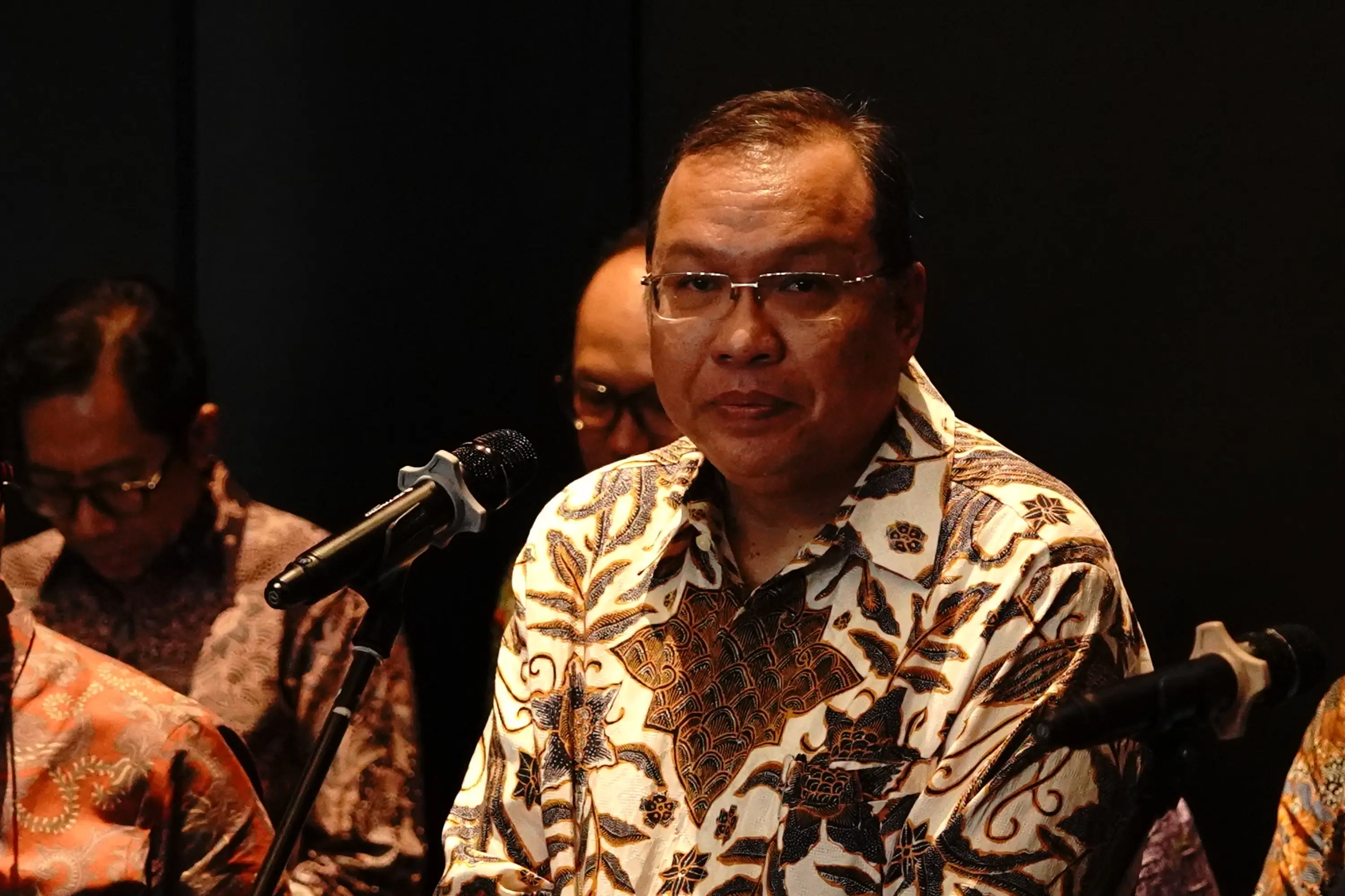 IHSG Terjun Bebas, Direktur Utama BEI Iman Rachman Mengundurkan Diri