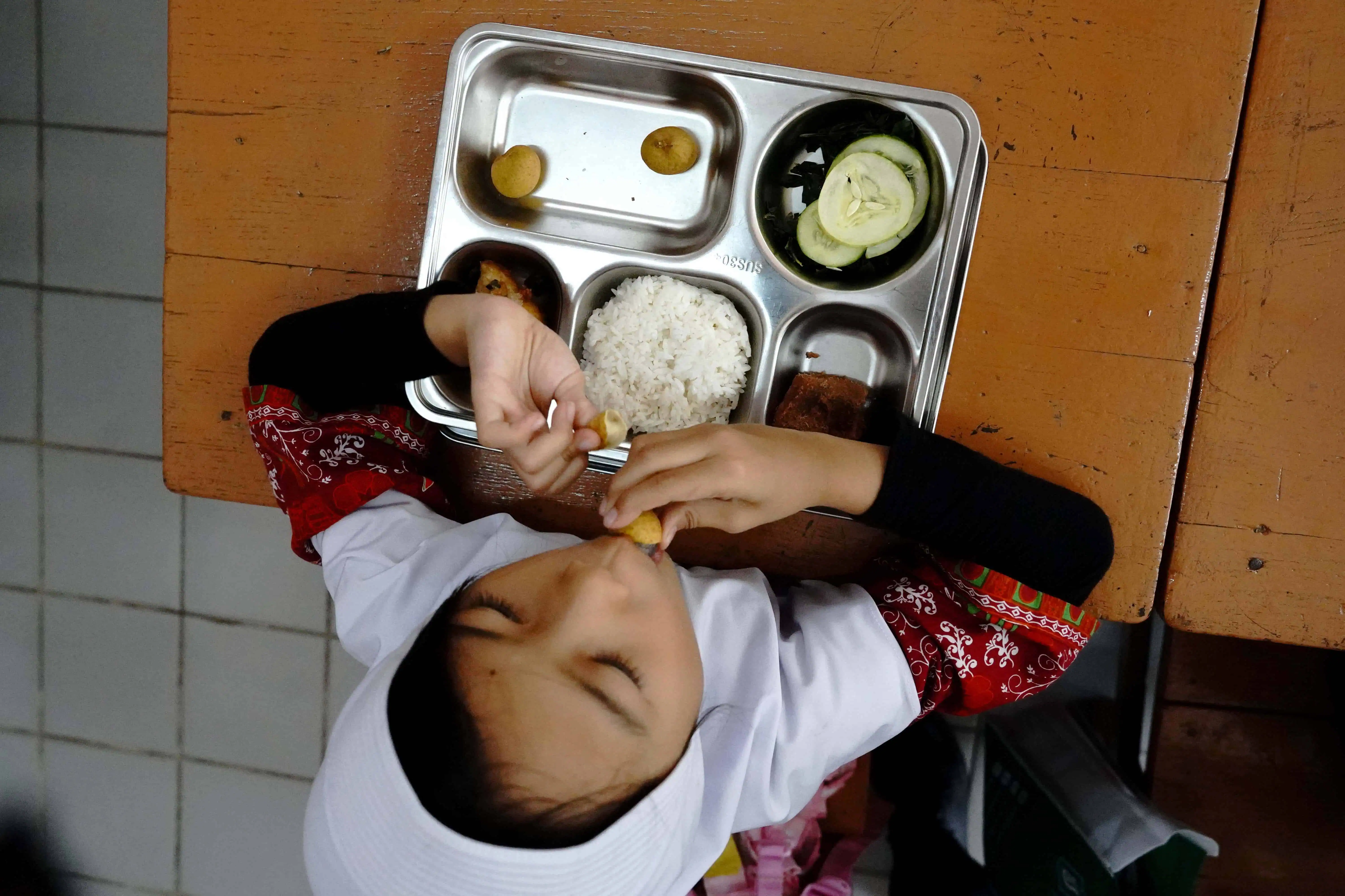 Lebih Parah! BPOM Ungkap Lebih dari 9.000 Anak Keracunan MBG