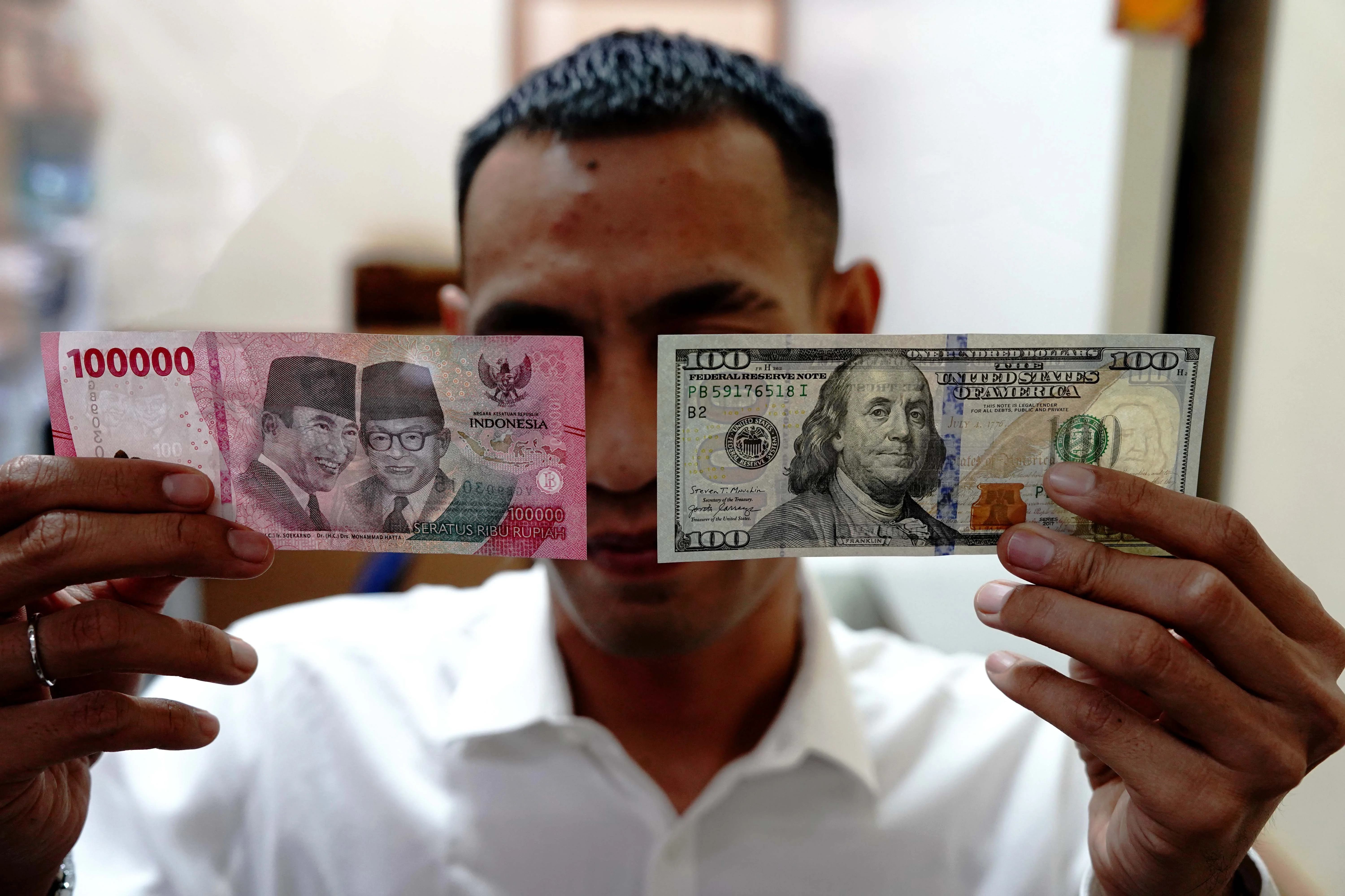 Rupiah Tertekan, Begini Penjelasan Bank Indonesia