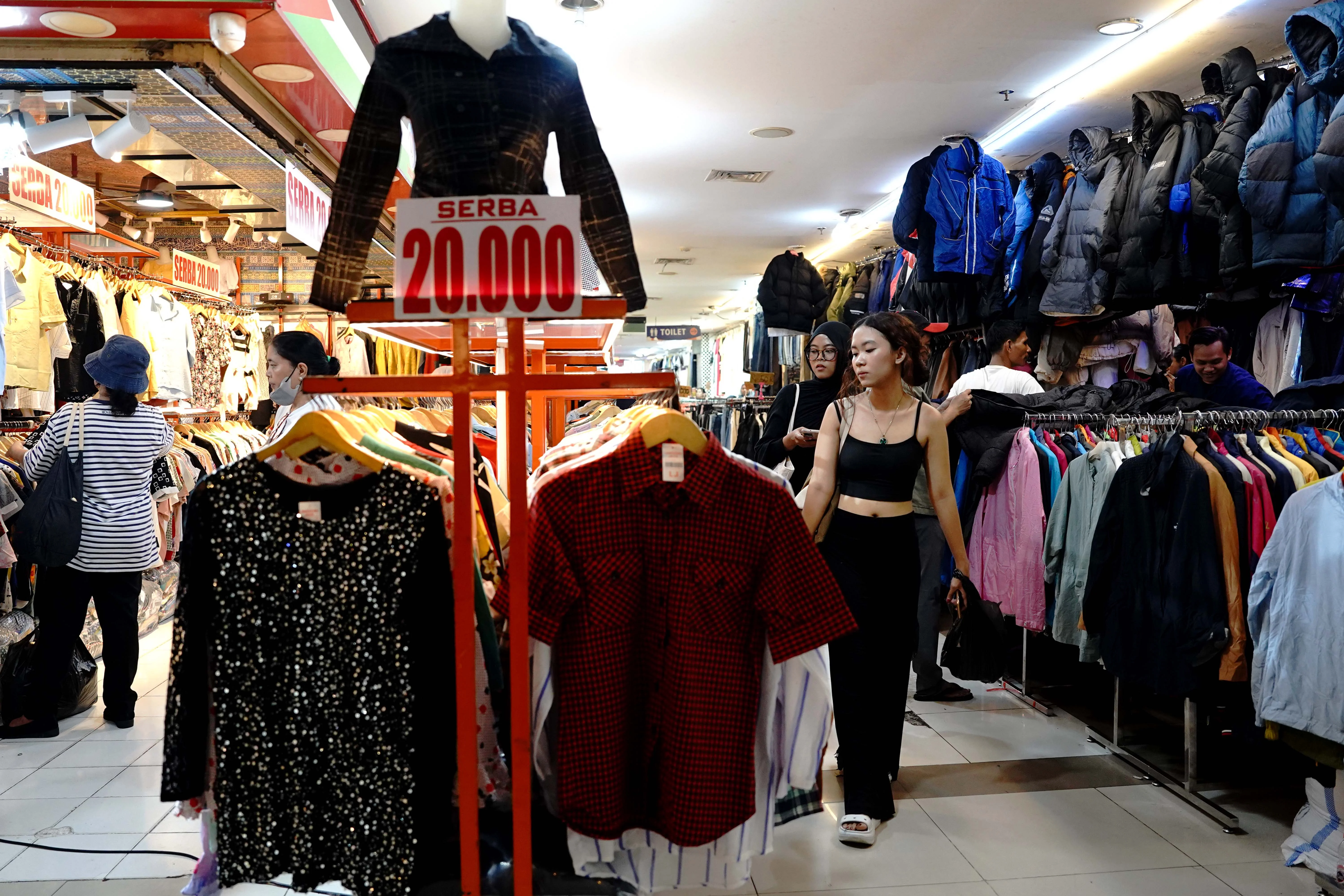 Polda Metro: 439 Bal Baju Bekas Ilegal Berasal dari China, Korsel, dan Jepang