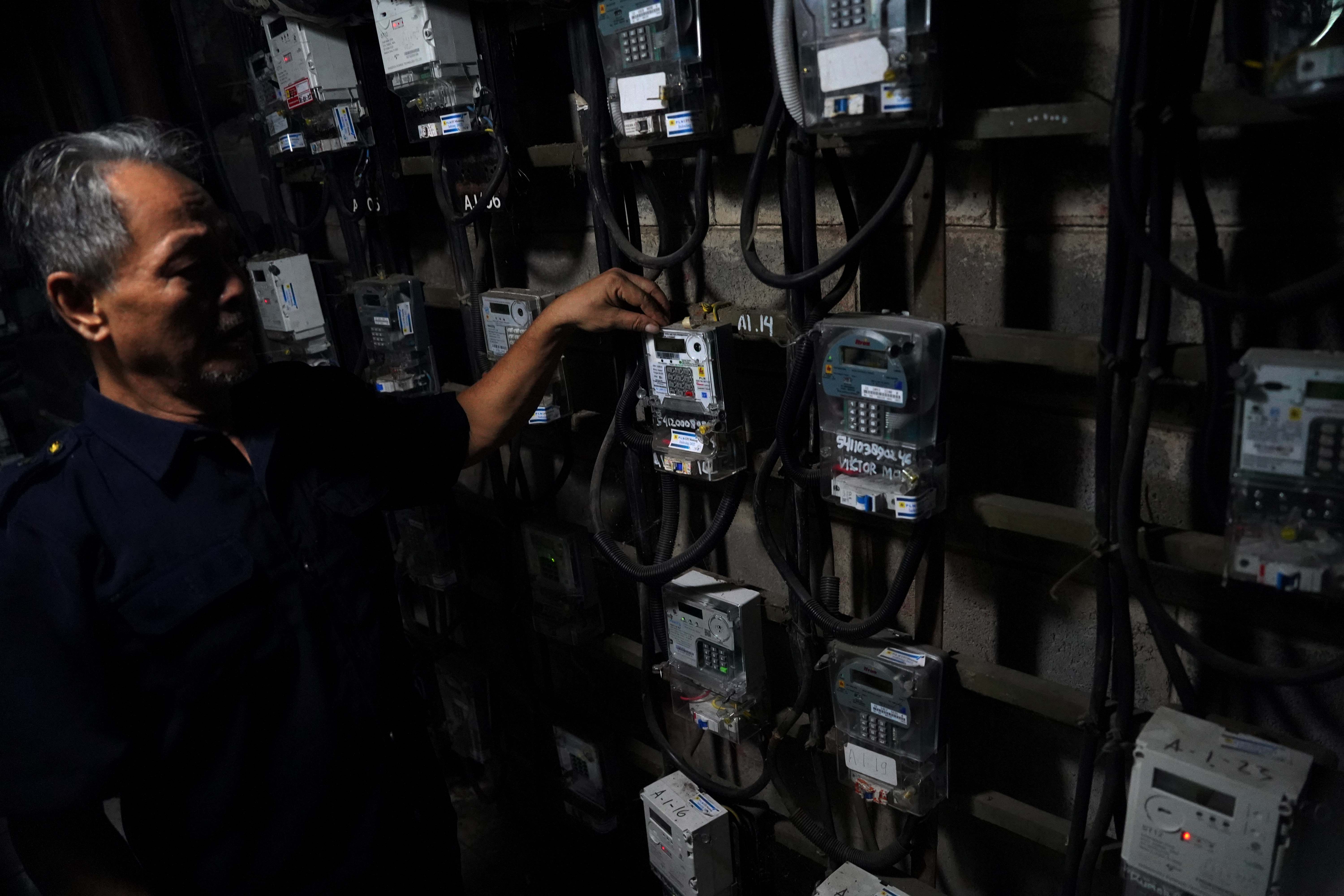 PLN Padamkan Listrik 14 Wilayah Jawa Barat, Ini Sebabnya