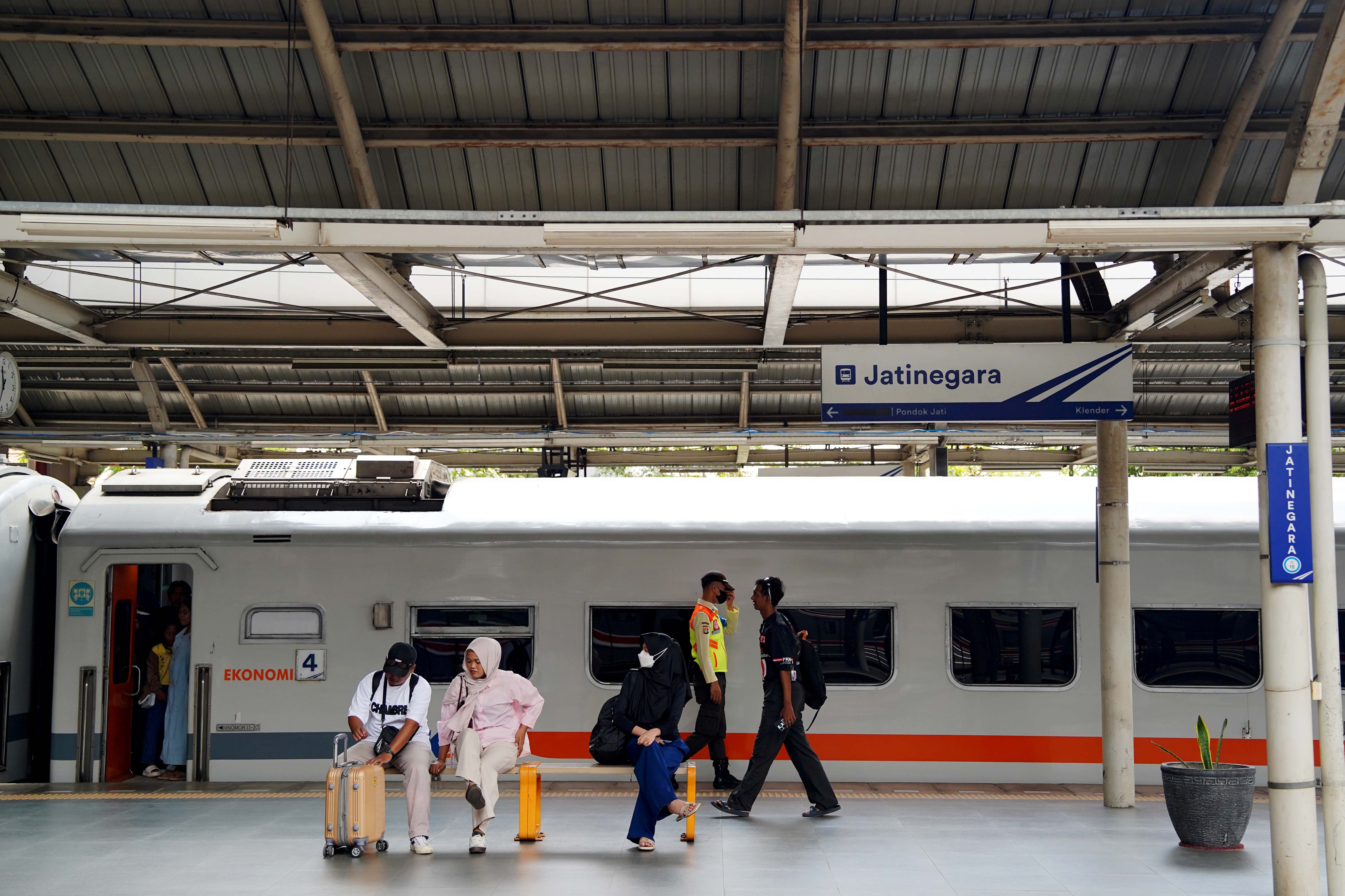 KAI Siapkan 7.982 Perjalanan Kereta Selama Libur Nataru