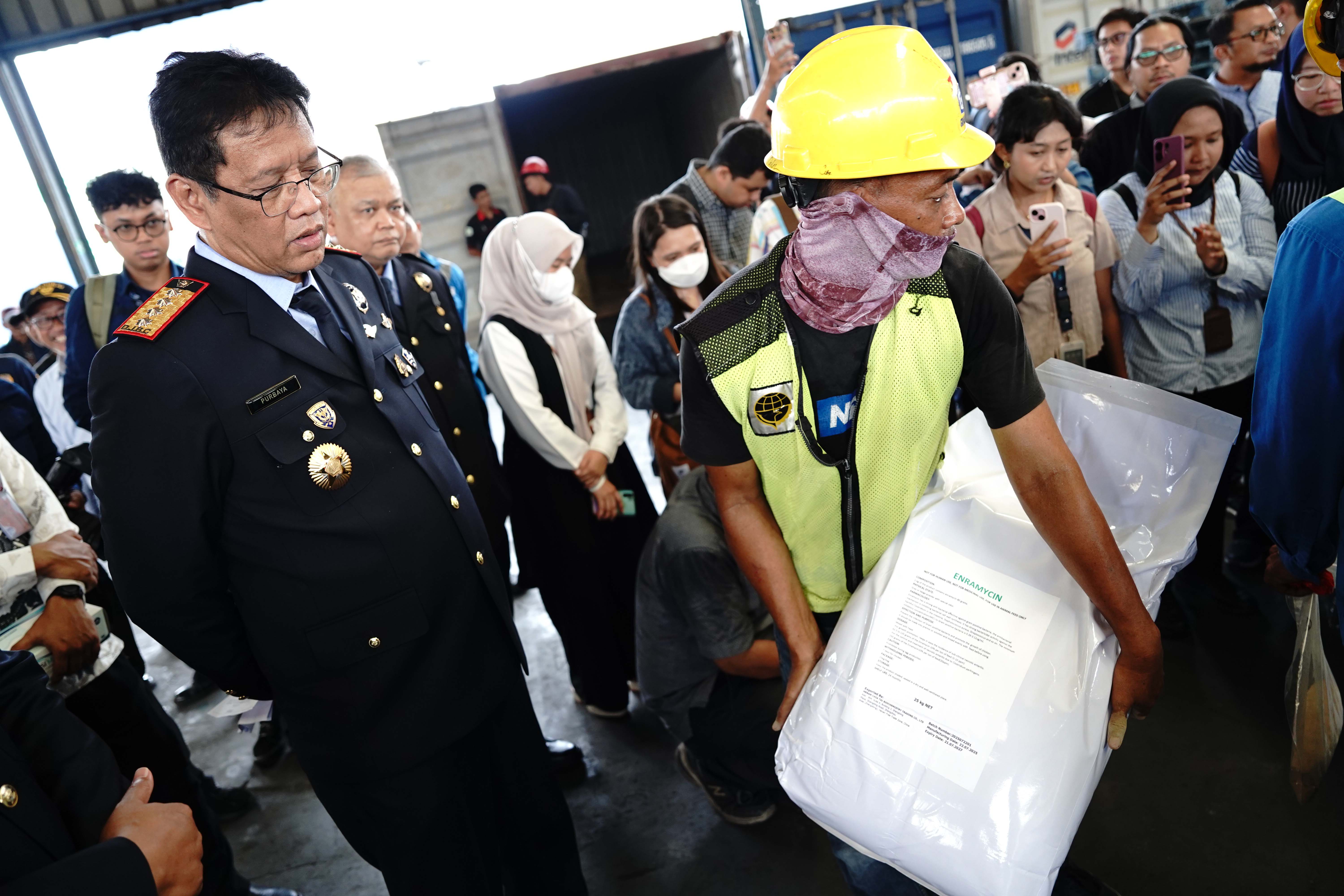 Tak Hanya Penjara, Purbaya Ancam Kenakan Denda Kepada Importir Tekstil Bekas