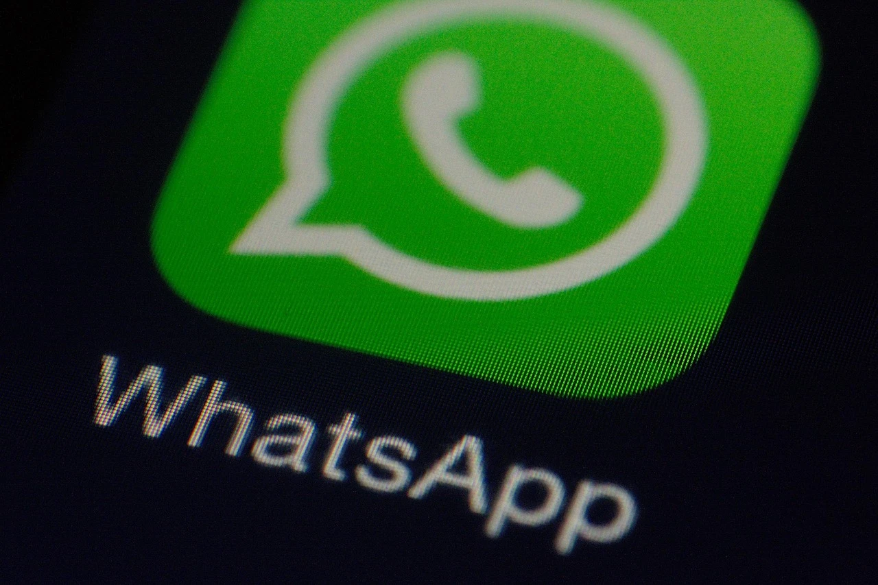 WhatsApp Setop Dukungan iOS Lawas per 30 November 2026