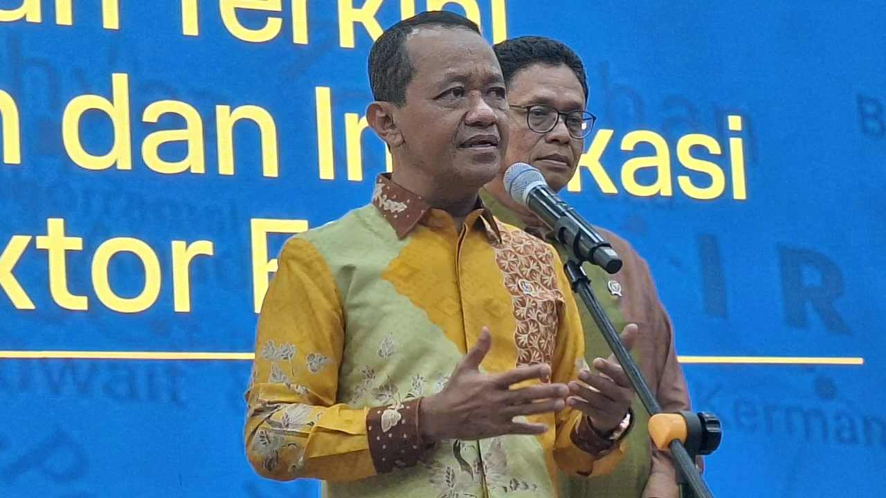 Lonjakan Tajam Harga Minyak Dunia, Akibat Konflik AS & Israel Serang Iran - Periskop