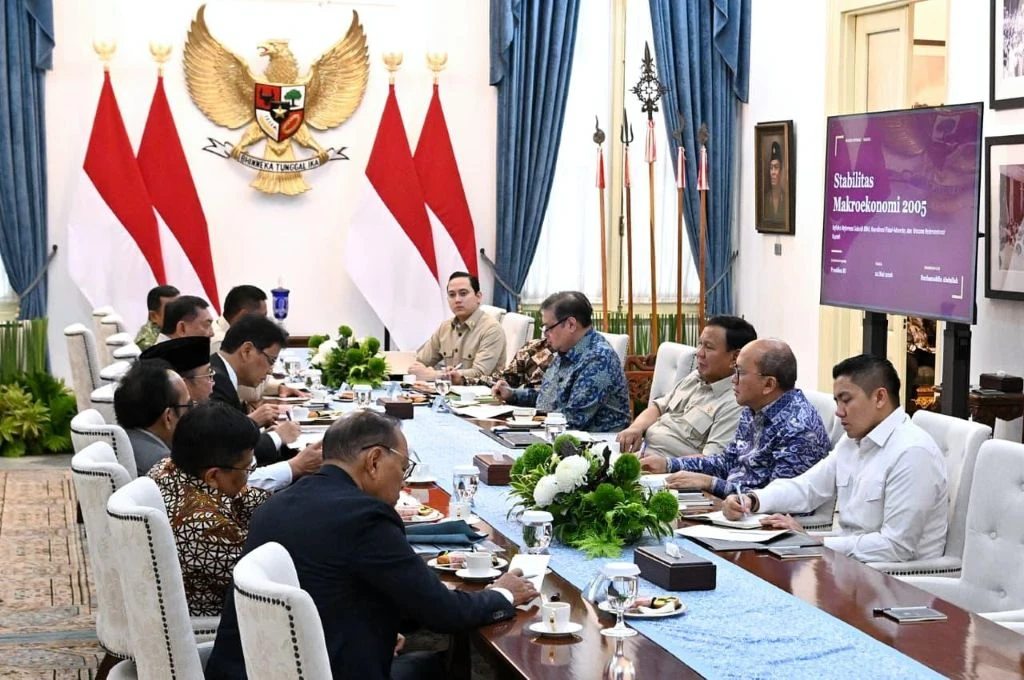 Bahas Penanganan Krisis, Prabowo Panggil Ekonom Senior ke Istana
