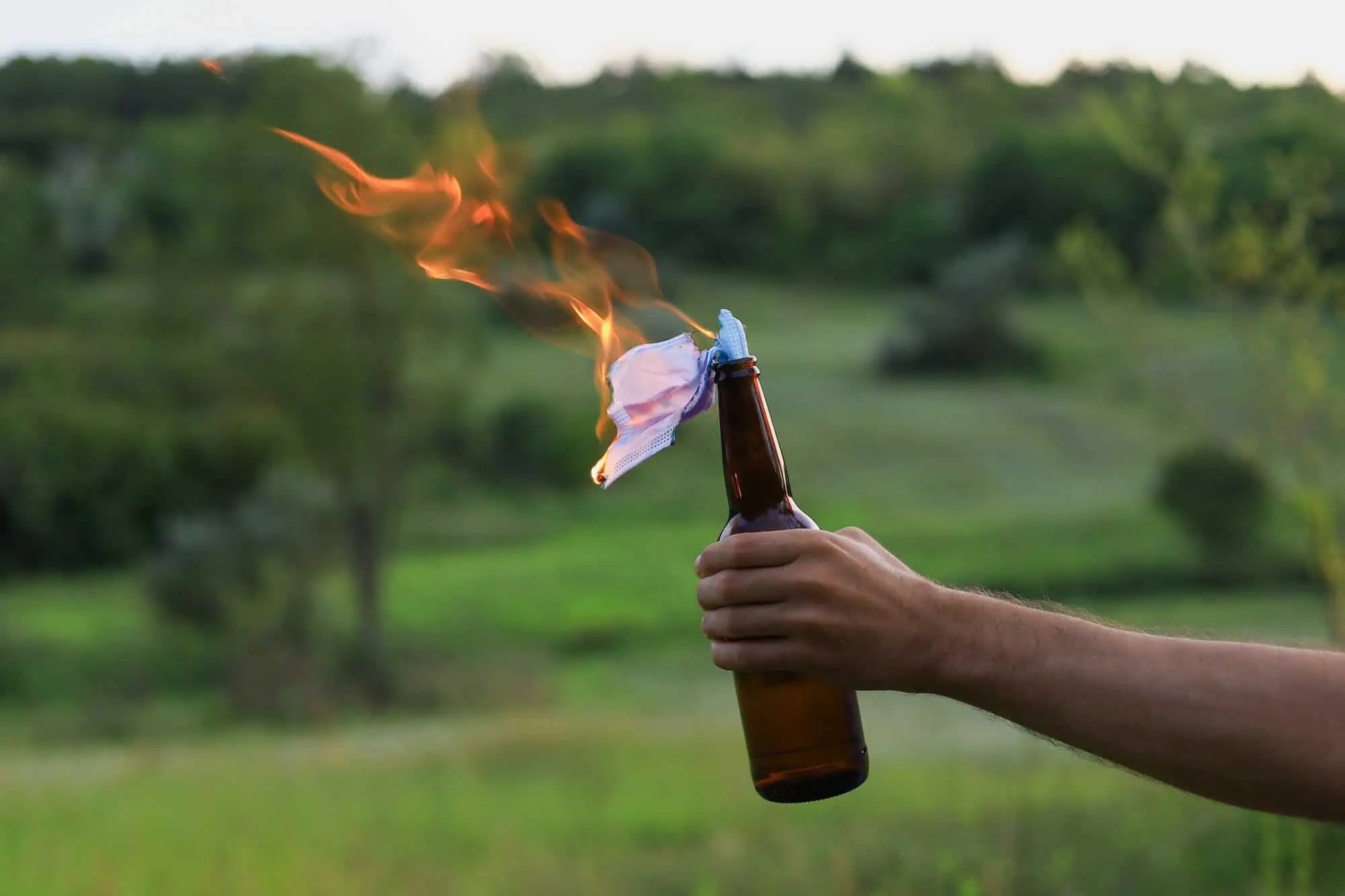 Bom Molotov: Senjata ‘Granat Orang Miskin’ yang Lahir dari Perlawanan Finlandia