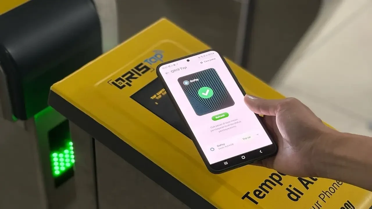 QRIS Tap GoPay: Cara Praktis dan Cepat Bayar Transportasi Umum