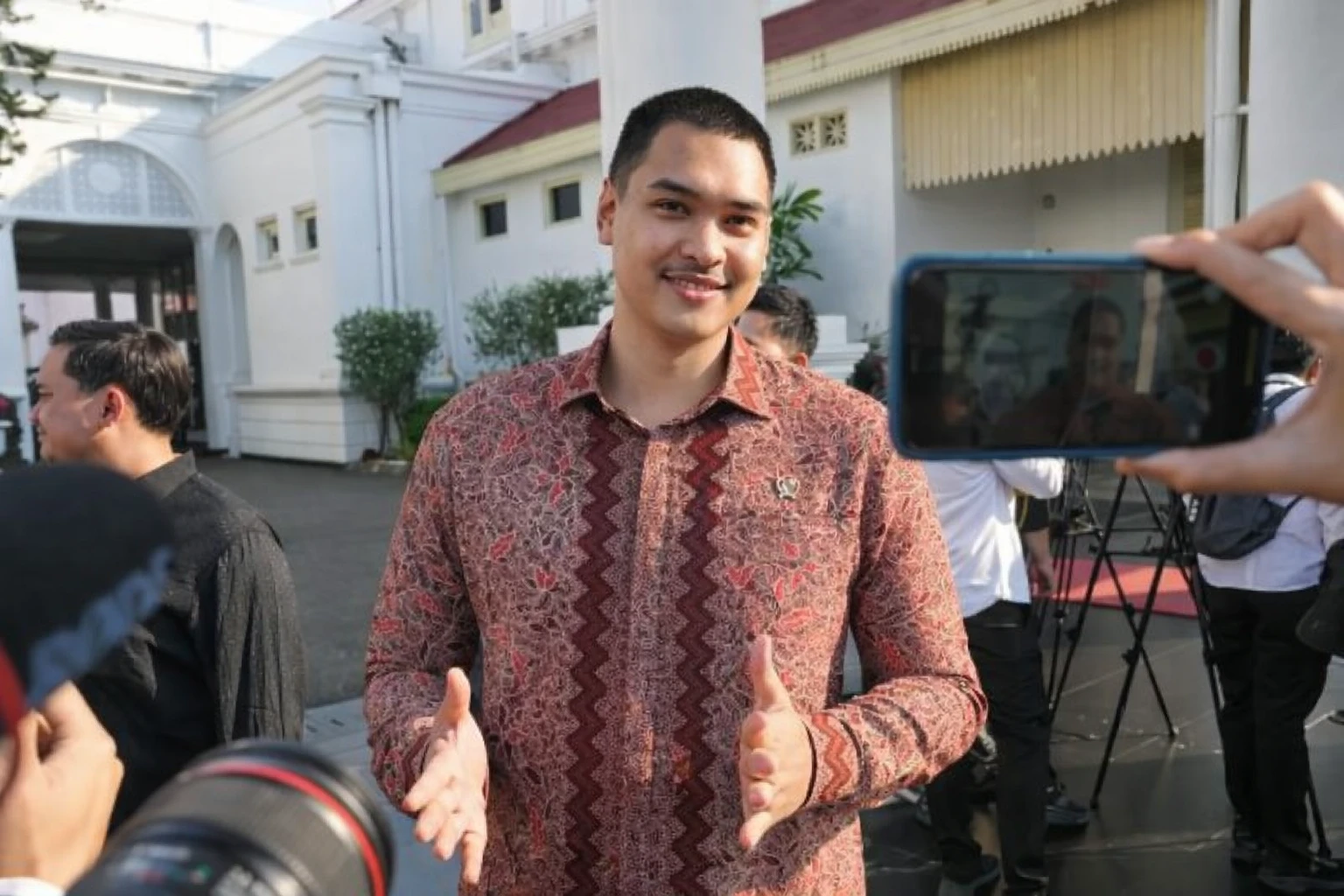 Tampil Lebih Kurus Saat Sambangi KPK, Eks Menpora Dito Ngaku Usai Jajal Hyrox