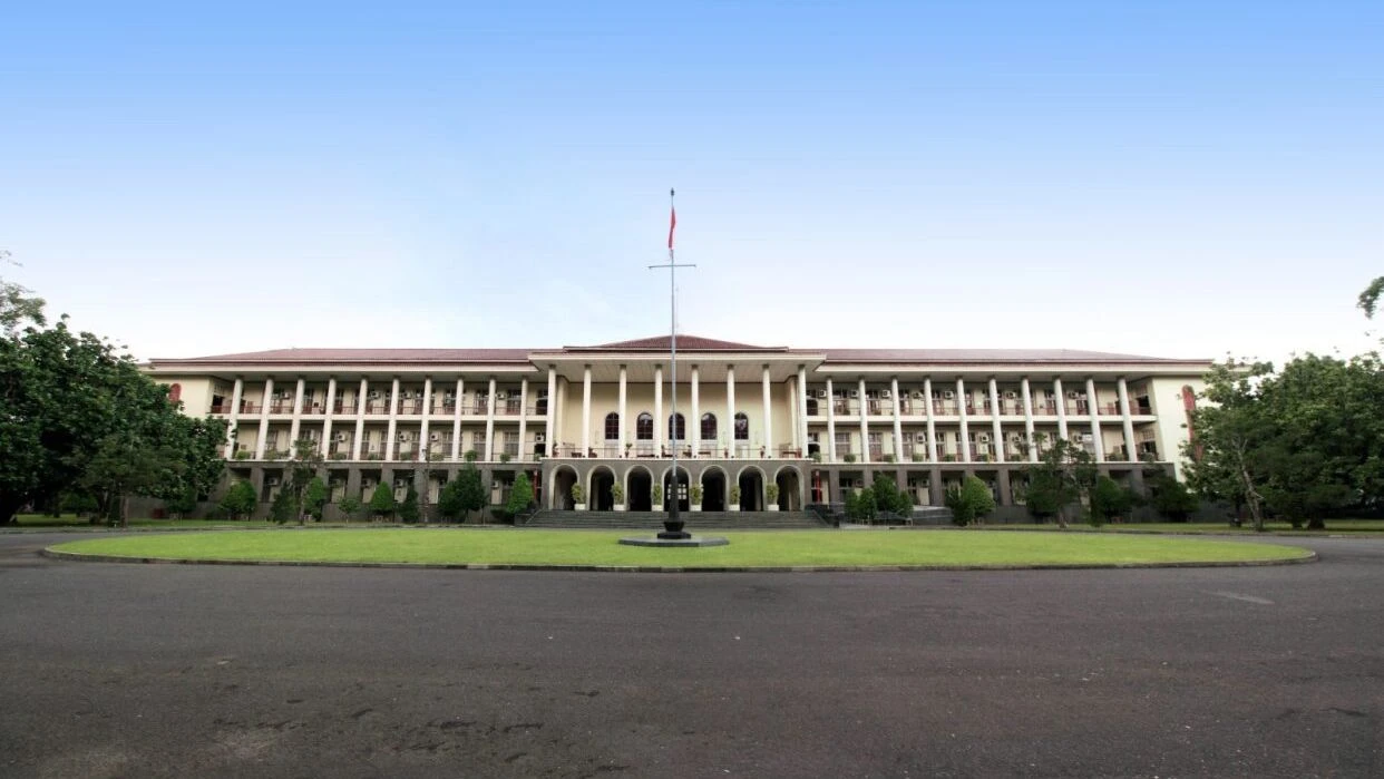 Daftar Kampus Paling Berprestasi di Indonesia 2026, UGM Geser Perguruan Tinggi Favorit Lainnya