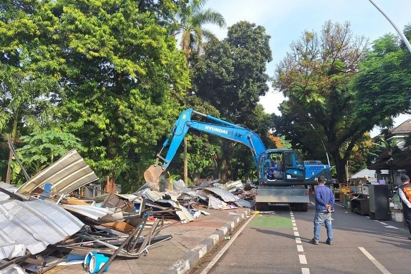 Pedagang Eks Pasar Barito: Sentra Fauna Lenteng Agung Tak Strategis