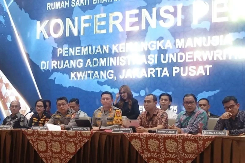 Konferensi pers tentang identifikasi dua kerangka manusia