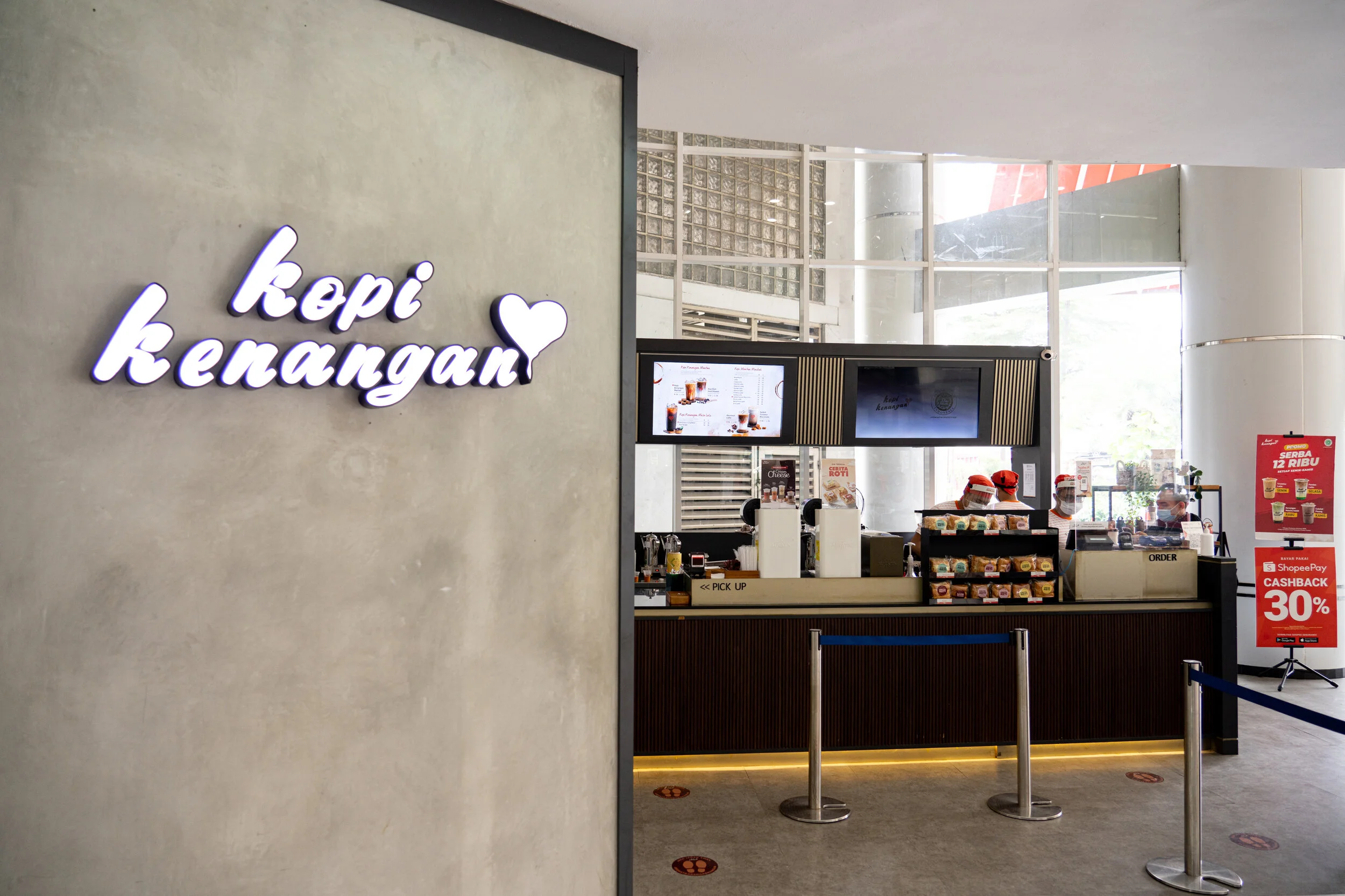 Kopi Kenangan Jadi Raja Kopi RI, Ungguli Starbucks dan Raup Laba di 2025