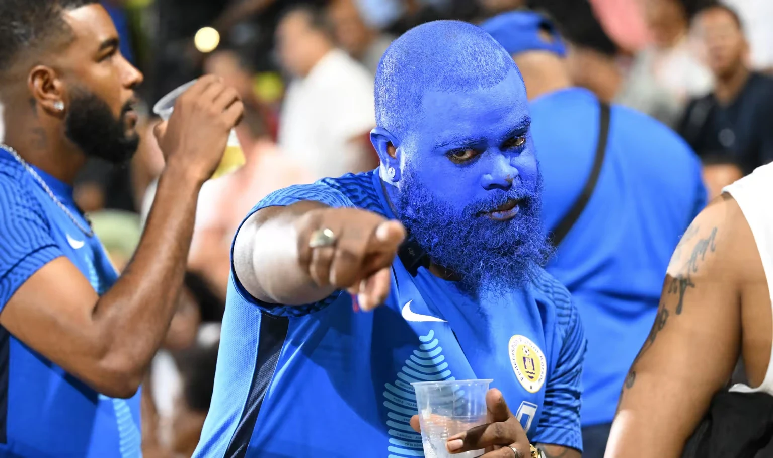 Foto pendukung timnas sepak bola Curacao.