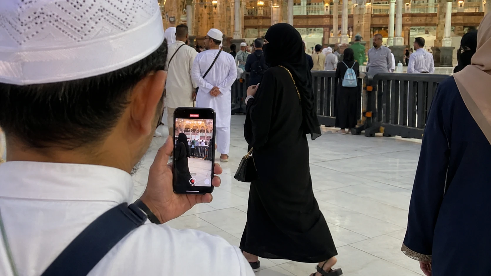 Jemaah Haji Ditangkap Aparat Gegara Videokan Perempuan Arab, Legislator Ingatkan Pentingnya Edukasi Budaya