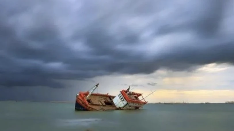 kapal tenggelam, kapal karam,