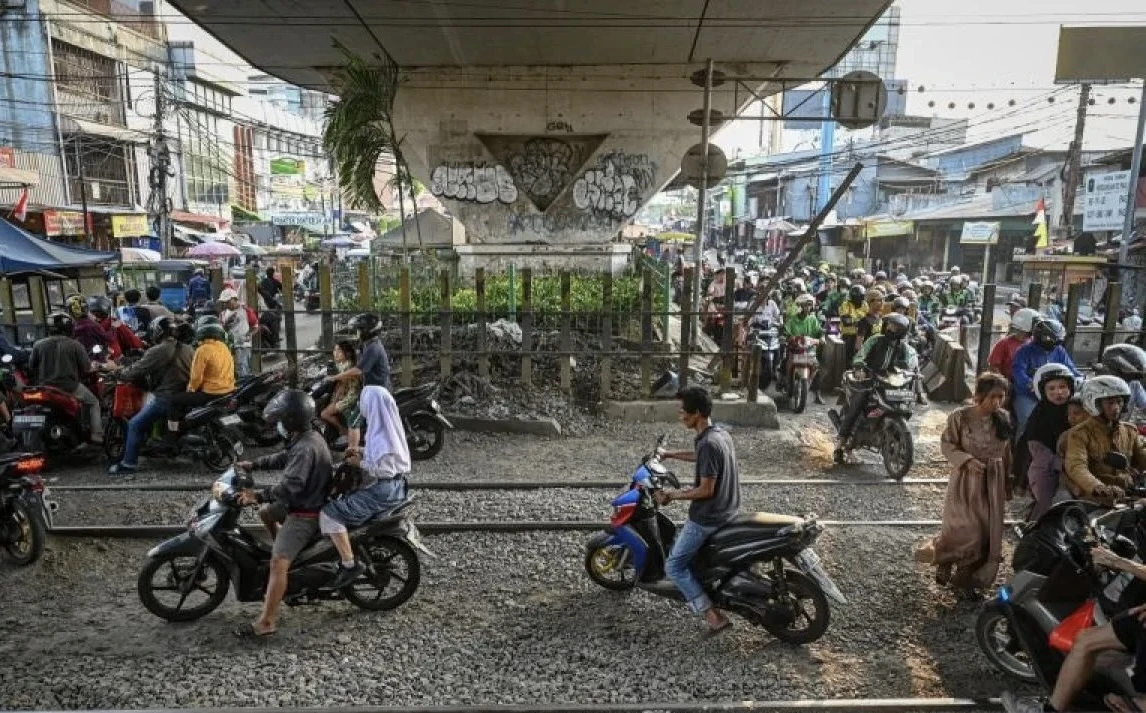 perlintasan kereta api