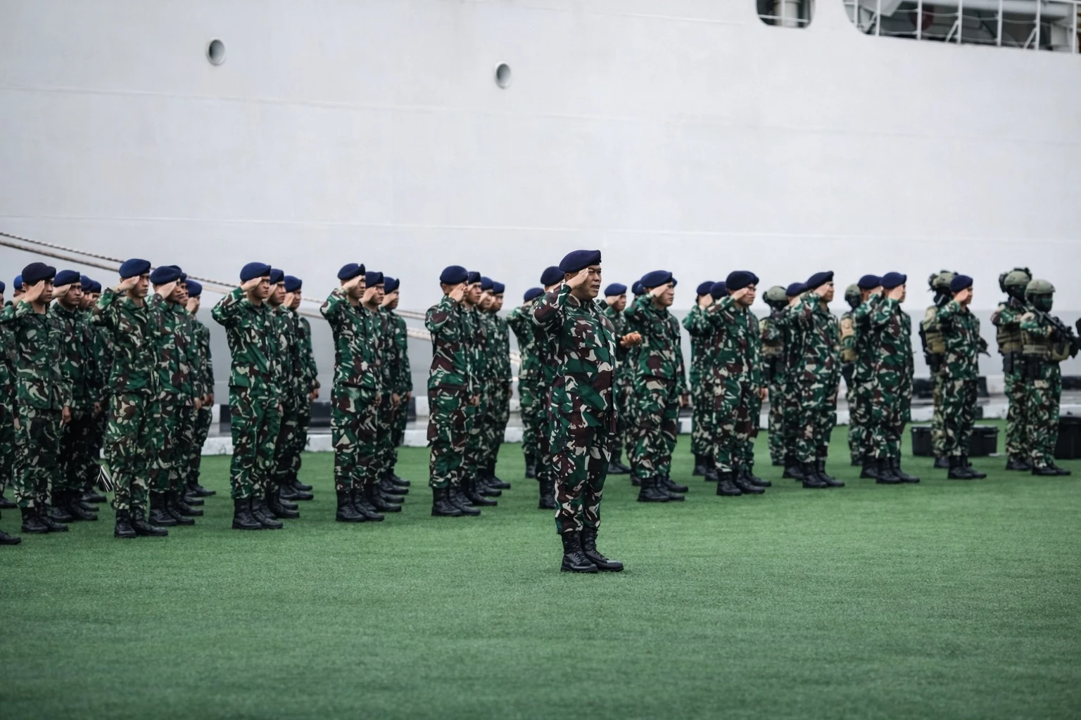 apel kesiapan pasukan yang akan dikirim ke Gaza