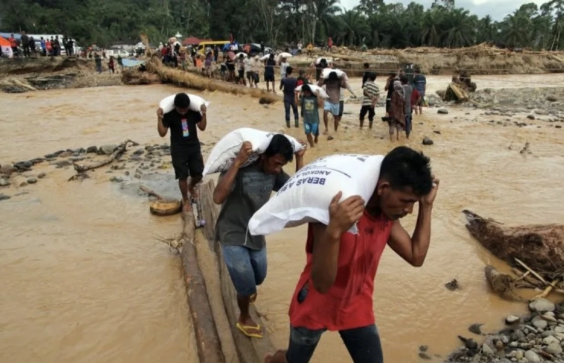Kepala Daerah Dipersilahkan Ambil Jatah Beras-Minyak Bencana di Bulog