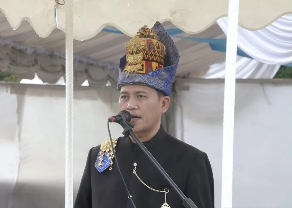 Umrah di Saat Bencana, Kemendagri Didesak Ambil Langkah Tegas Bupati Aceh Selatan