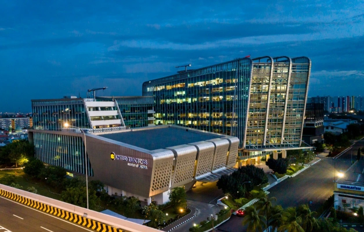 Head Office PT United Tractors