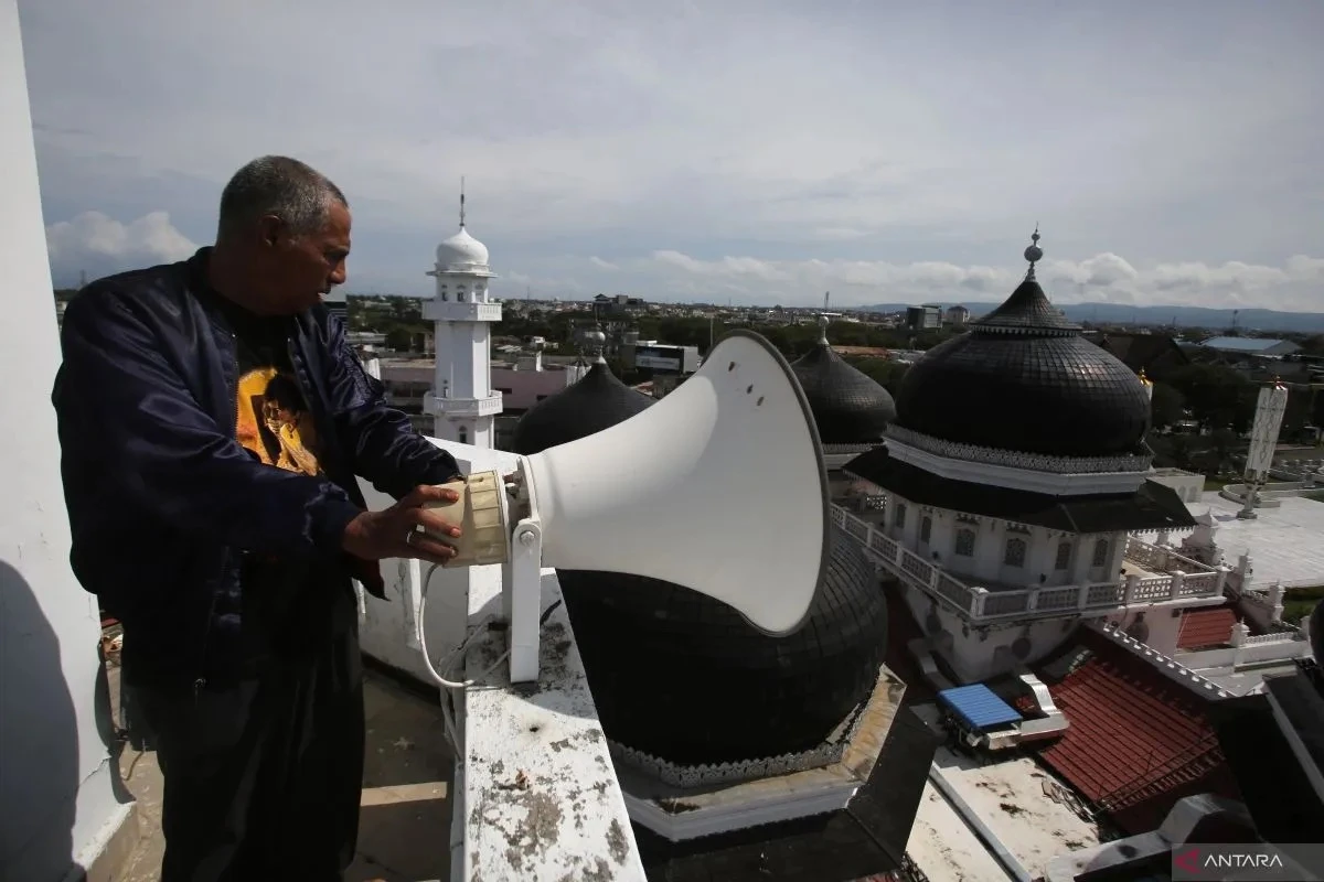 pengeras suara masjid