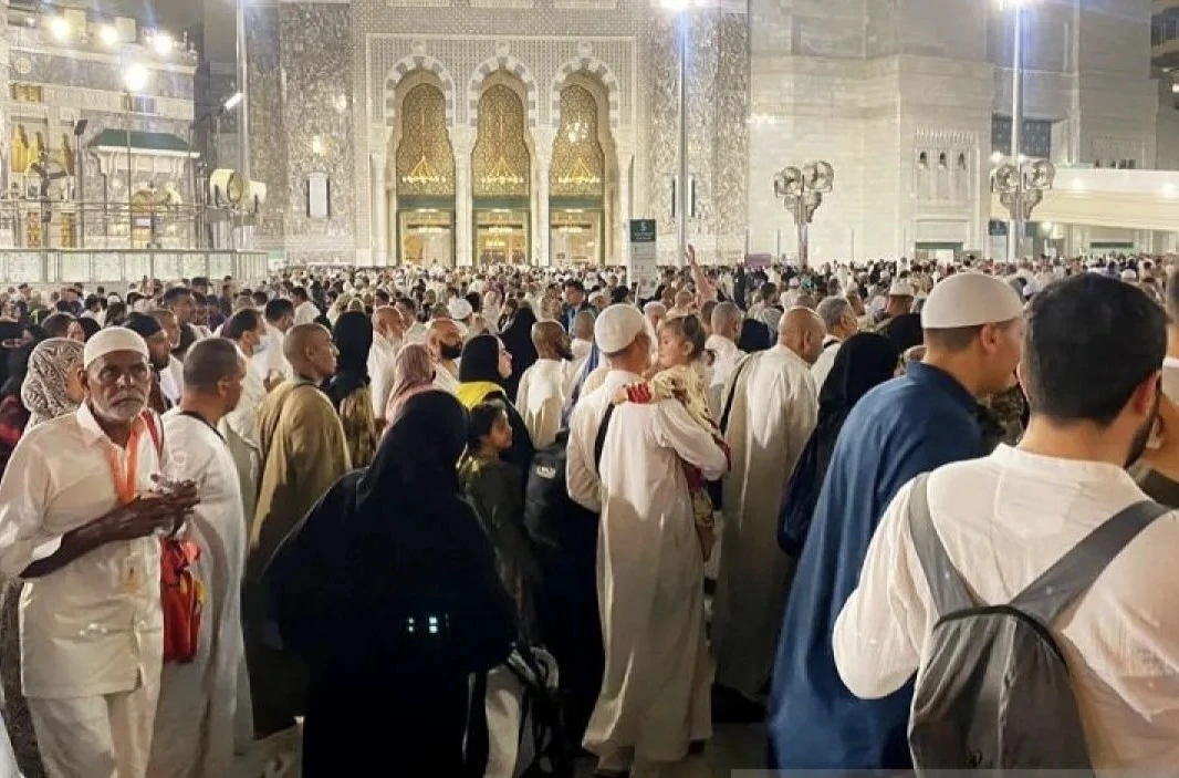 shalat tarawih pertama Ramadan 1447 Hijriah di Masjidil Haram